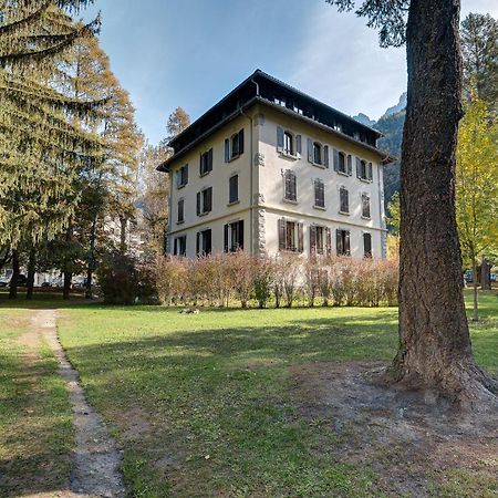 Apartment La Roseraie - Alpes Travel - Central Chamonix Zewnętrze zdjęcie