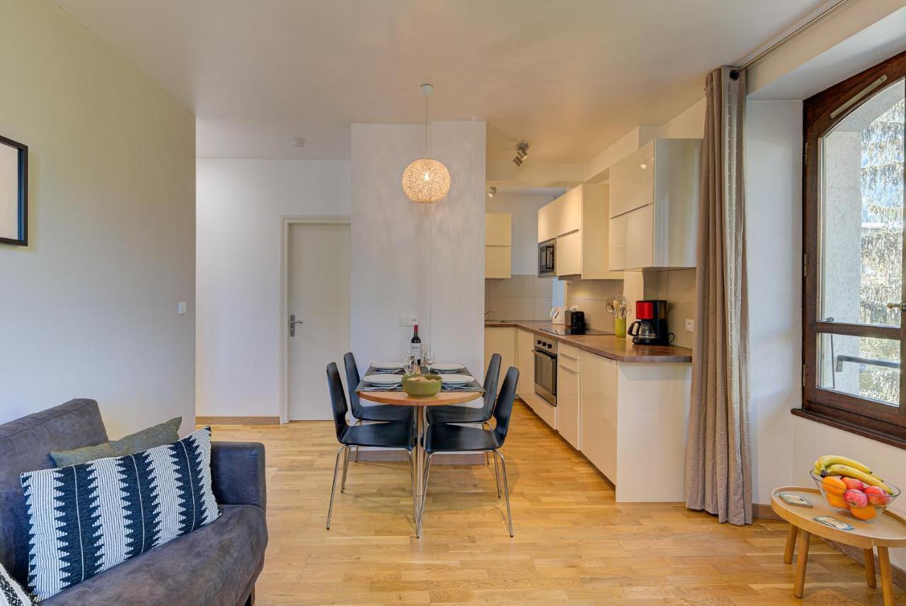 Apartment La Roseraie - Alpes Travel - Central Chamonix Zewnętrze zdjęcie